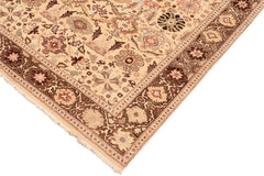 Antique Sultanabad Catharin Beige/Green Wool Rug - 4'6'' x 6'10''