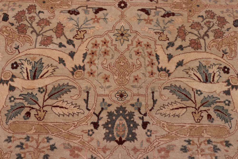 handmade Traditional  Lt. Tan Lt. Green Hand Knotted RECTANGLE 100% WOOL area rug 8' x 10'