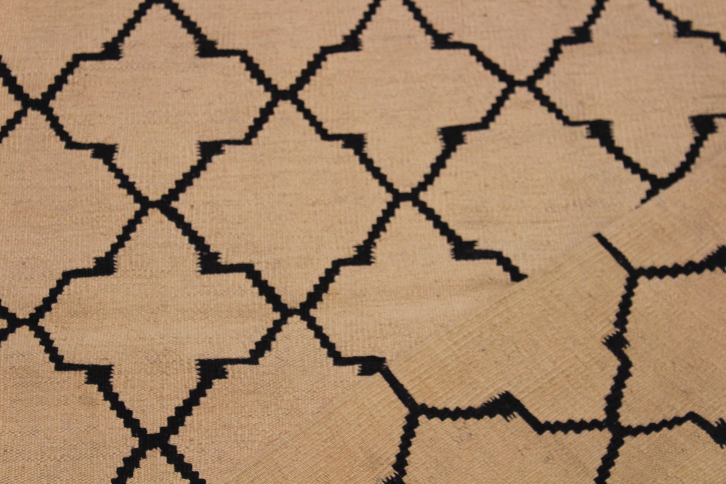 handmade Modern Kilim Beige Black Hand-Woven RECTANGLE 100% WOOL area rug 4' x 6'