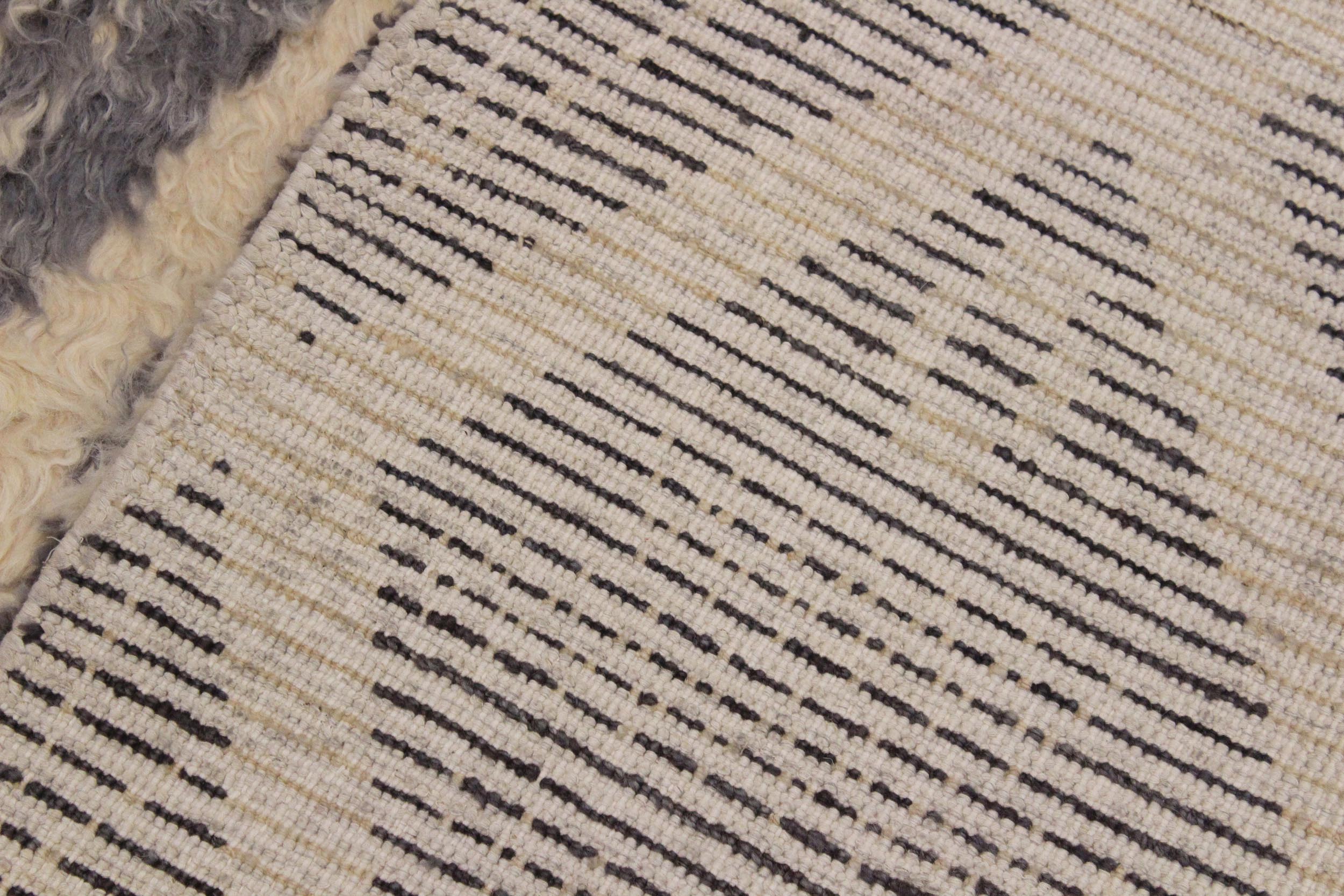 handmade Geometric Moroccan Gray Ivory Hand Knotted RECTANGLE 100% WOOL area rug 8' x 10'