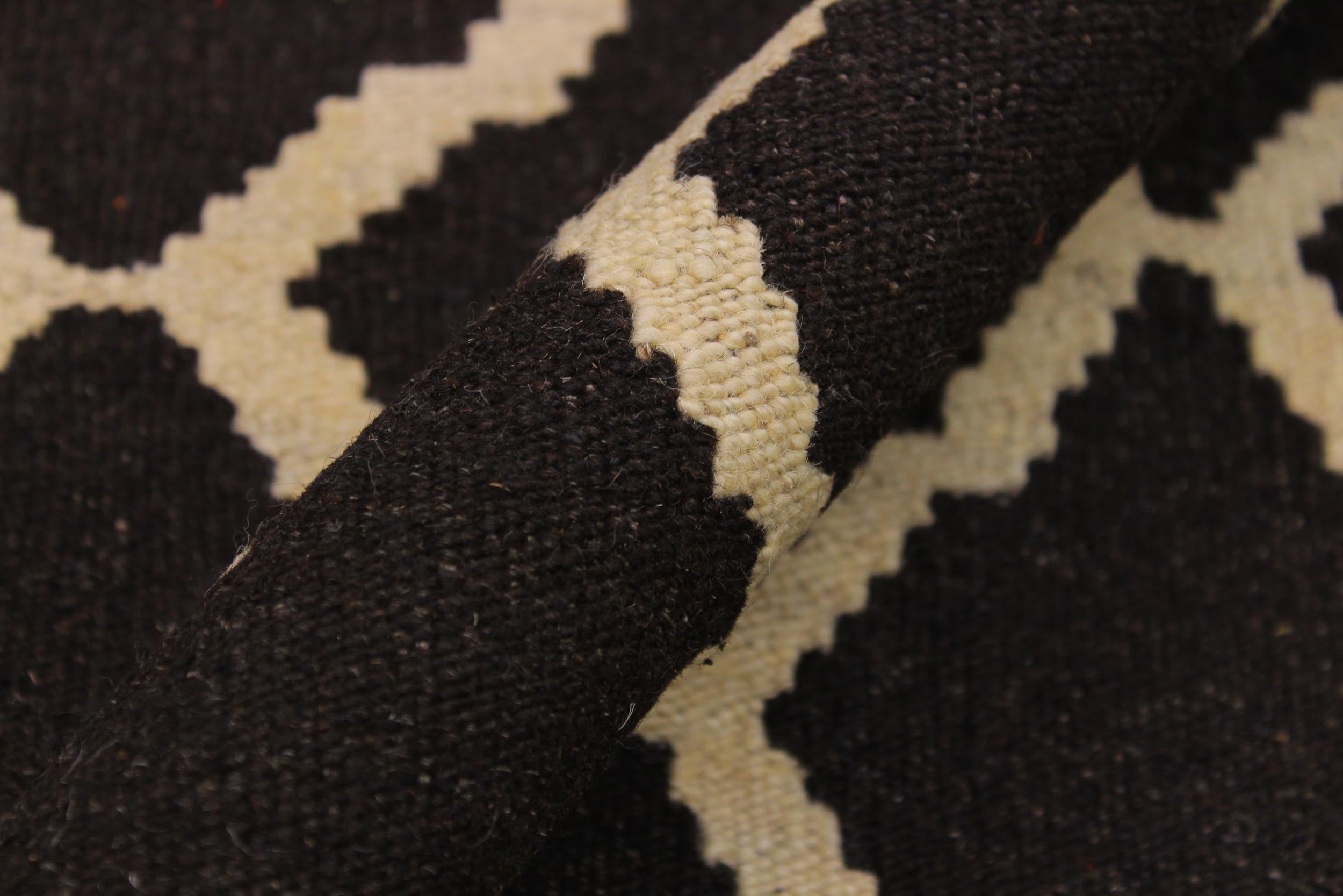 handmade Modern Kilim Black Ivory Hand-Woven RECTANGLE 100% WOOL area rug 7' x 10'