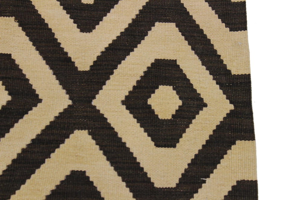 handmade Modern Kilim Black Ivory Hand-Woven RECTANGLE 100% WOOL area rug 6' x 8'