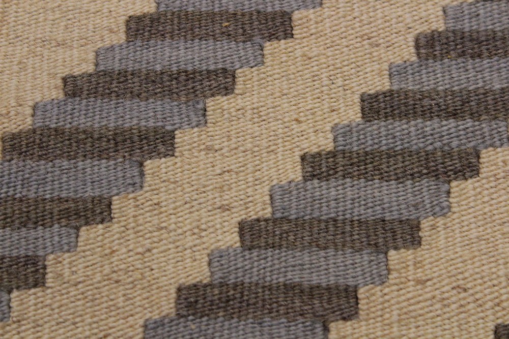 handmade Modern Kilim Ivory Grey Hand-Woven RECTANGLE 100% WOOL area rug 4' x 6'
