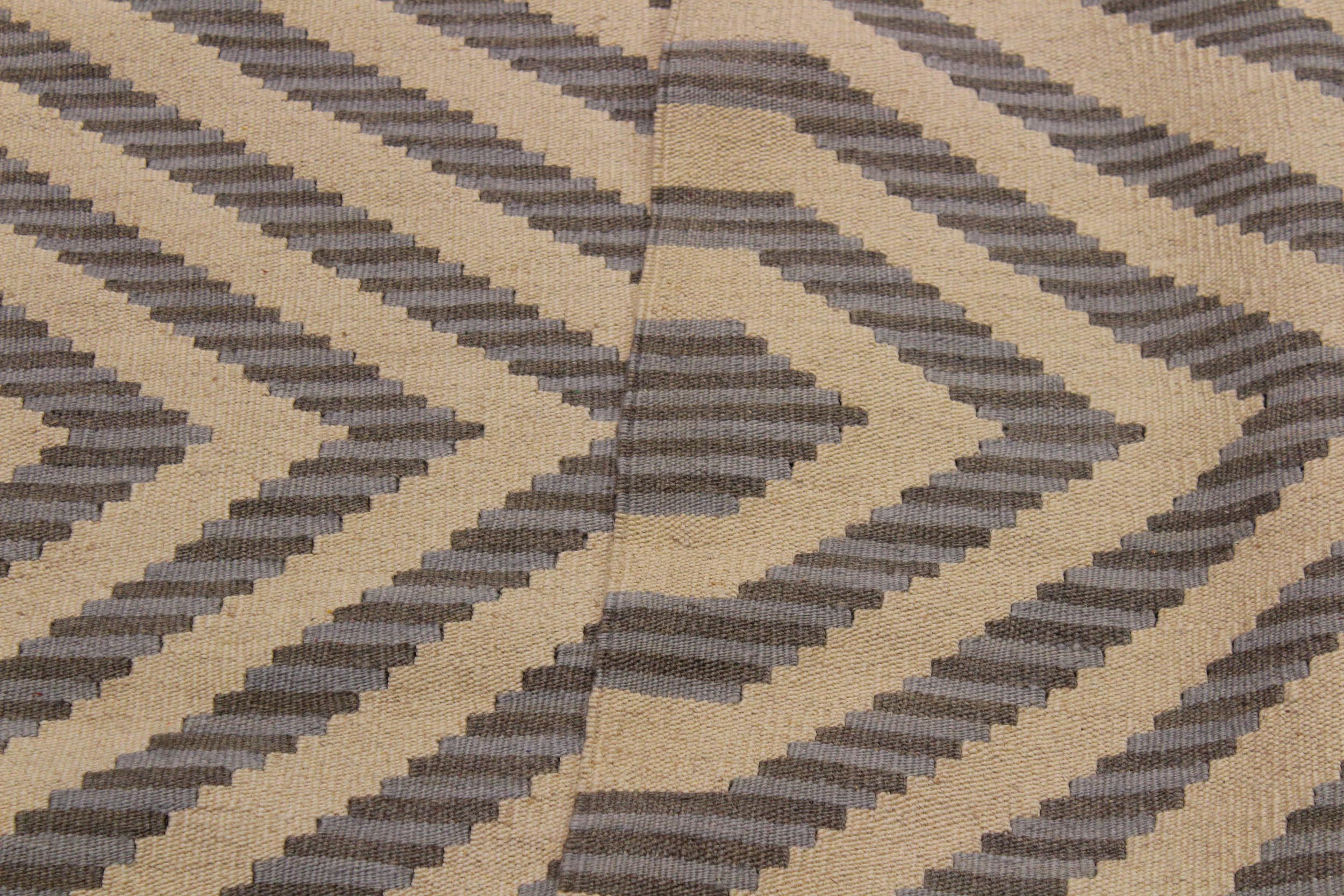 handmade Modern Kilim Ivory Grey Hand-Woven RECTANGLE 100% WOOL area rug 4' x 6'