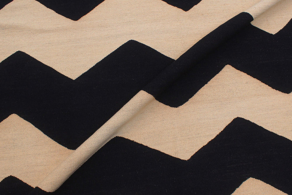 handmade Modern Kilim Beige Black Hand-Woven RECTANGLE 100% WOOL area rug 6' x 8'