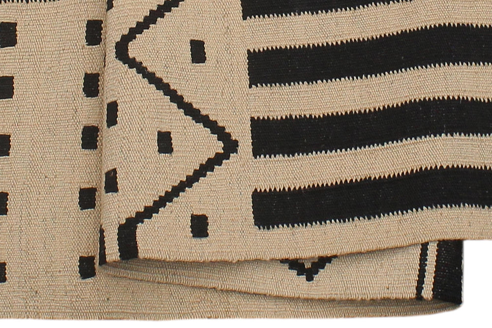 handmade Modern Kilim Beige Black Hand-Woven RECTANGLE 100% WOOL area rug 5' x 7'