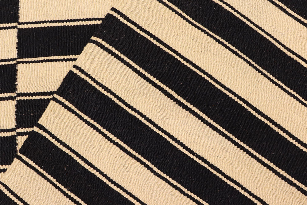 handmade Modern Kilim Beige Black Hand-Woven RECTANGLE 100% WOOL area rug 6' x 8'