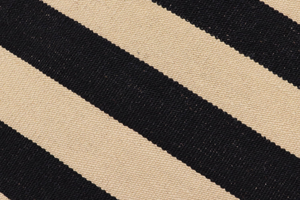 handmade Modern Kilim Beige Black Hand-Woven RECTANGLE 100% WOOL area rug 7' x 11'