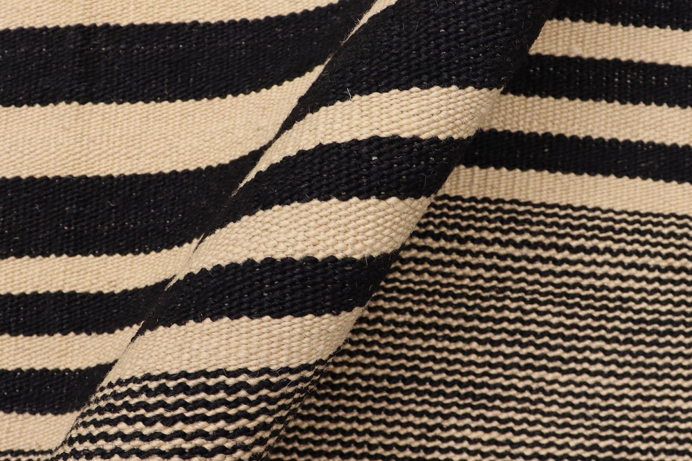handmade Modern Kilim Beige Black Hand-Woven RECTANGLE 100% WOOL area rug 7' x 11'
