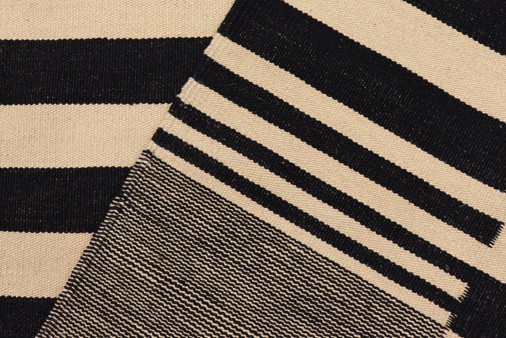 handmade Modern Kilim Beige Black Hand-Woven RECTANGLE 100% WOOL area rug 7' x 11'