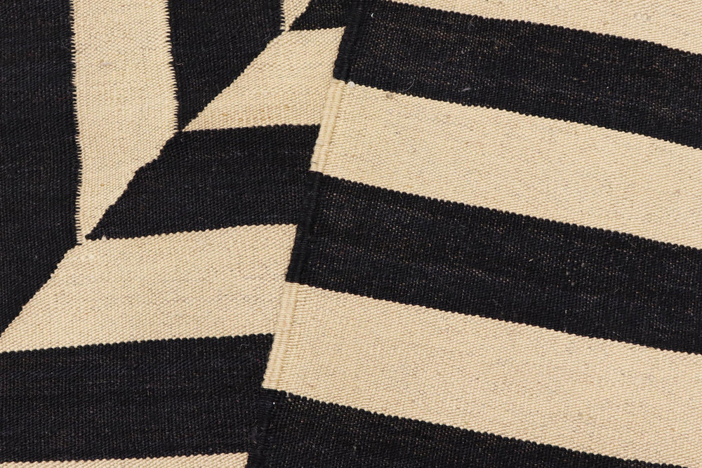 handmade Modern Kilim Beige Black Hand-Woven RECTANGLE 100% WOOL area rug 8' x 10'