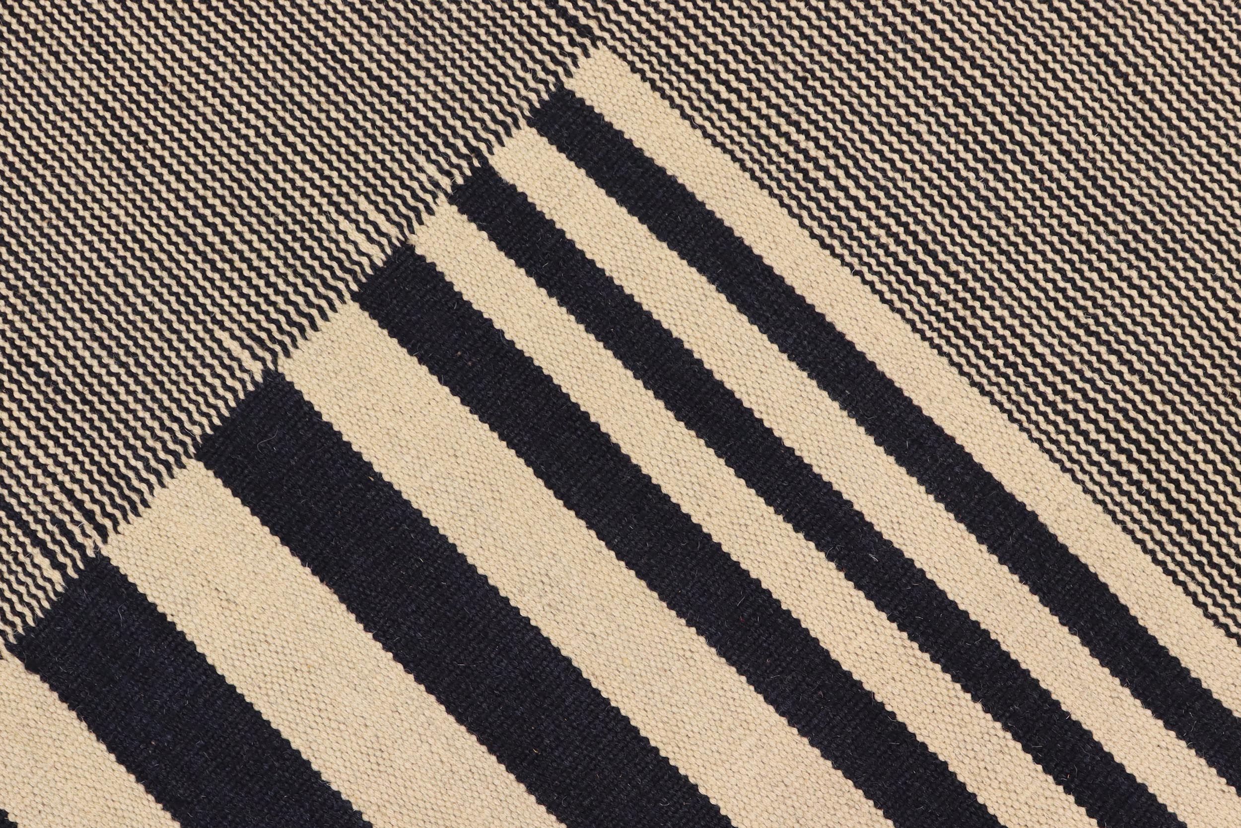 handmade Modern Kilim Beige Black Hand-Woven RECTANGLE 100% WOOL area rug 6' x 8'
