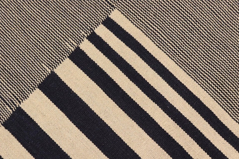 handmade Modern Kilim Beige Black Hand-Woven RECTANGLE 100% WOOL area rug 6' x 8'