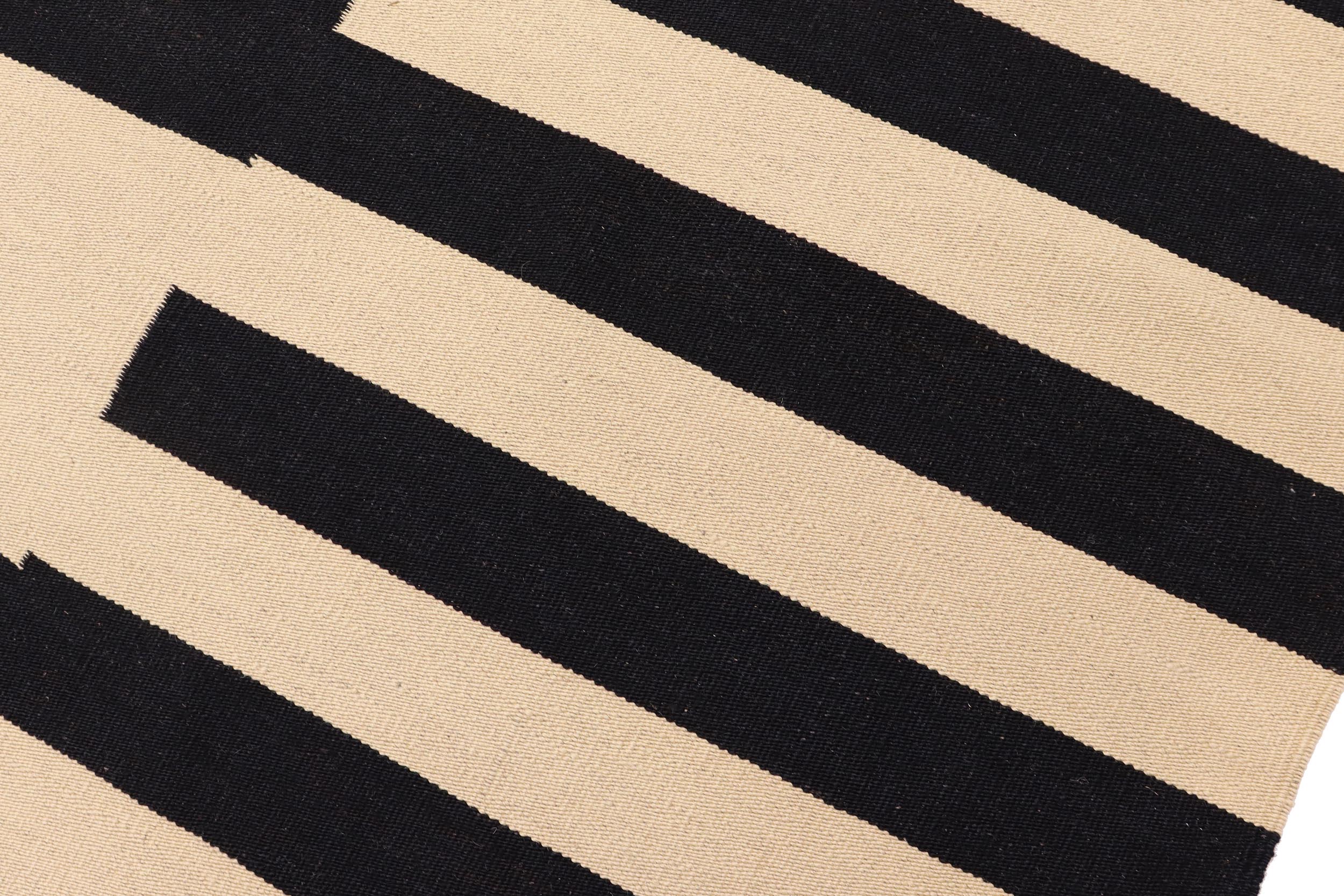 handmade Modern Kilim Beige Black Hand-Woven RECTANGLE 100% WOOL area rug 7' x 10'