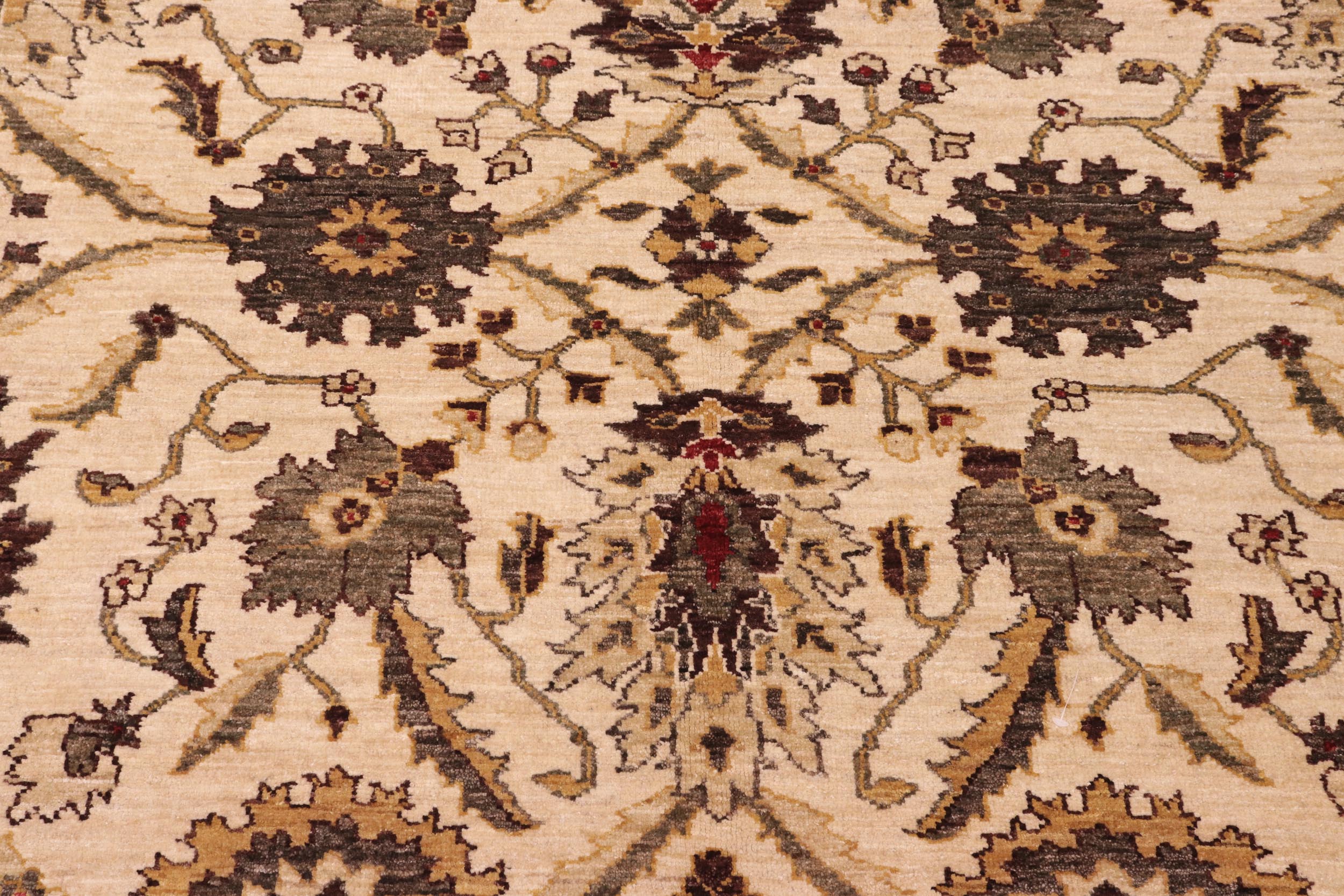 handmade Transitional Kafkaz Ivory Lt. Green Hand Knotted RECTANGLE 100% WOOL area rug 8' x 10'