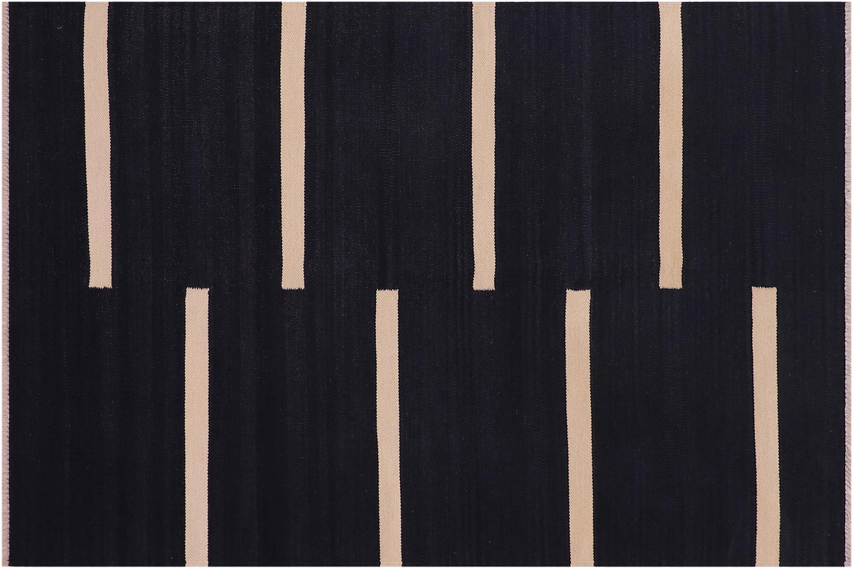 4x6 hand woven Turkish Flat Weave Kilim wool rug in black and beige - Eclectic BohoNate