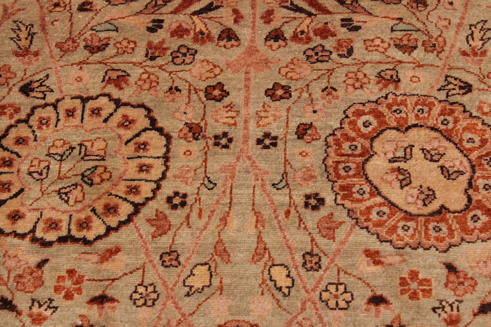 handmade Traditional  Lt. Green Lt. Green Hand Knotted RECTANGLE 100% WOOL area rug 9' x 12'
