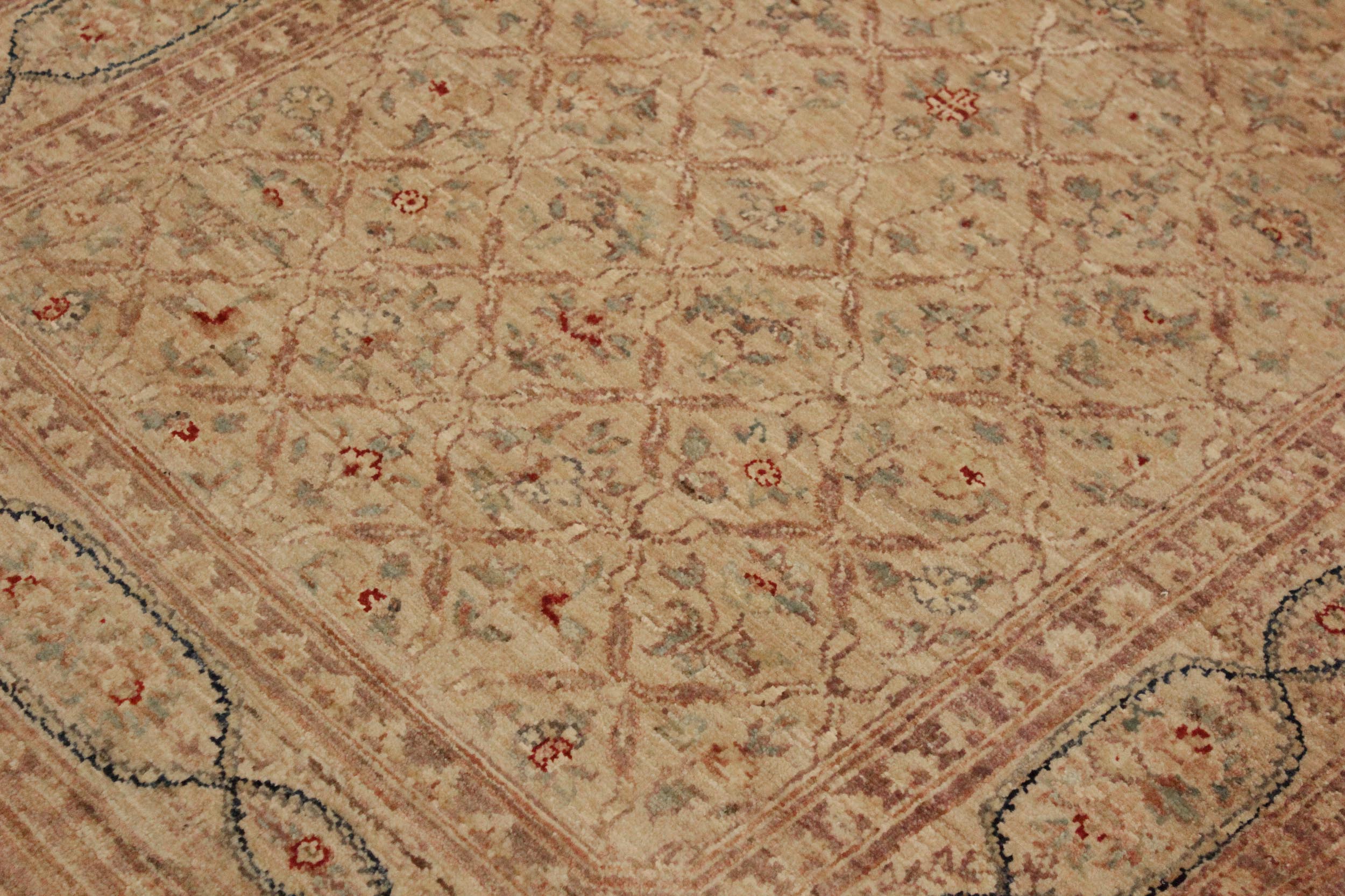 handmade Transitional Kafkaz Lt. Tan Brown Hand Knotted RECTANGLE 100% WOOL area rug 4' x 6'