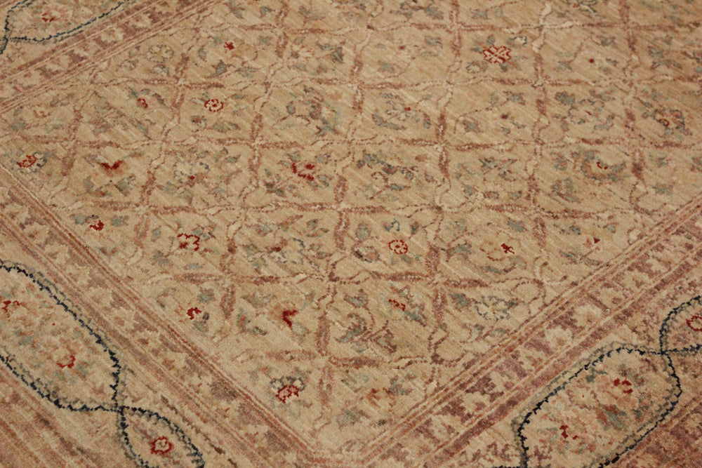 handmade Transitional Kafkaz Lt. Tan Brown Hand Knotted RECTANGLE 100% WOOL area rug 4' x 6'
