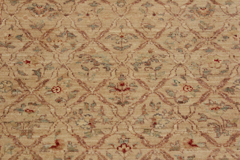 handmade Transitional Kafkaz Lt. Tan Brown Hand Knotted RECTANGLE 100% WOOL area rug 4' x 6'