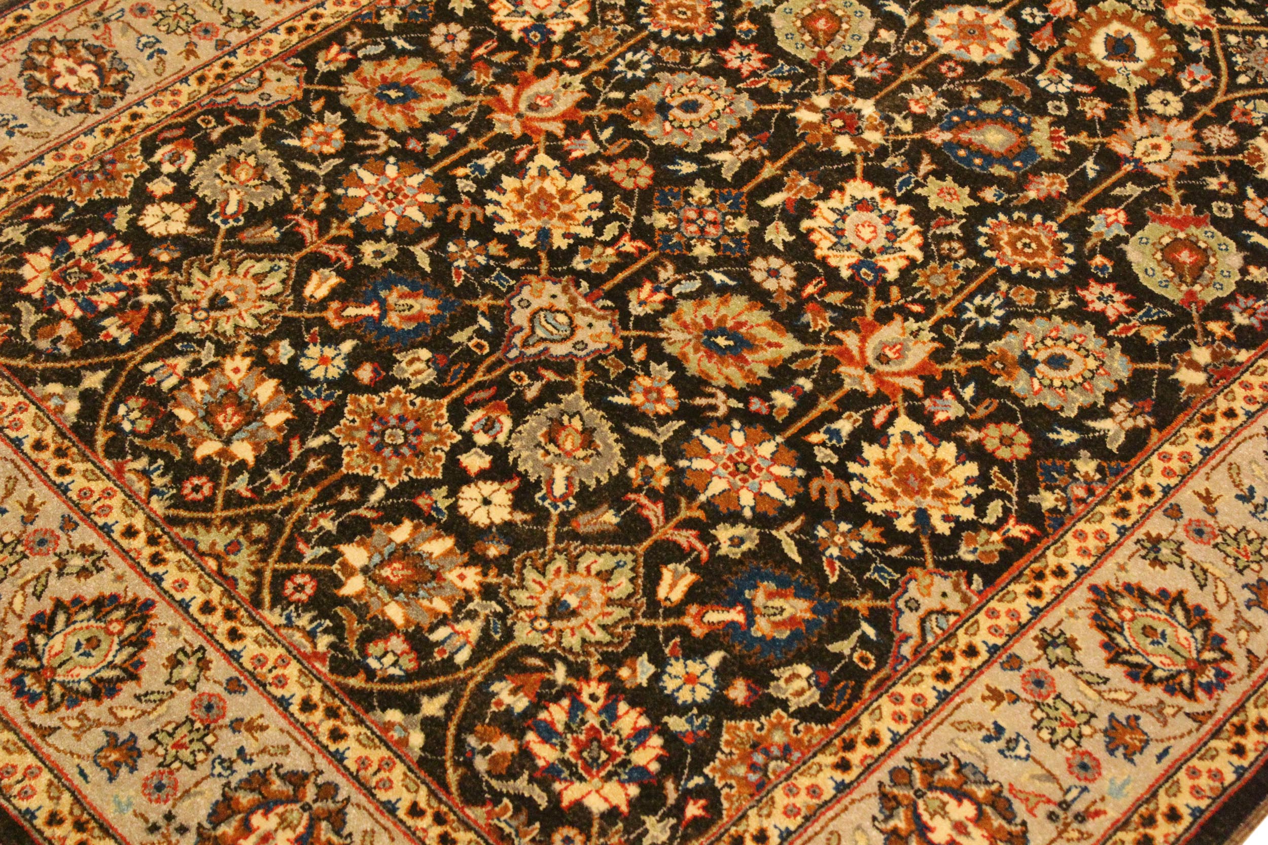 handmade Traditional Design Brown Lt. Tan Hand Knotted RECTANGLE 100% WOOL area rug 4' x 6'