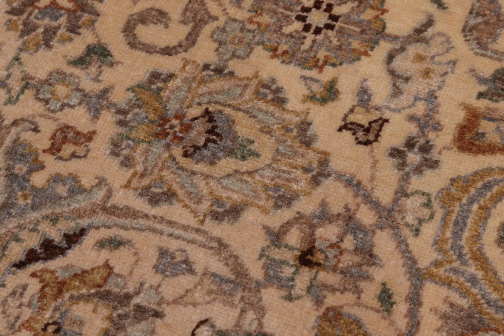 handmade Traditional Design Ivory Tan Hand Knotted RECTANGLE 100% WOOL area rug 8' x 25'