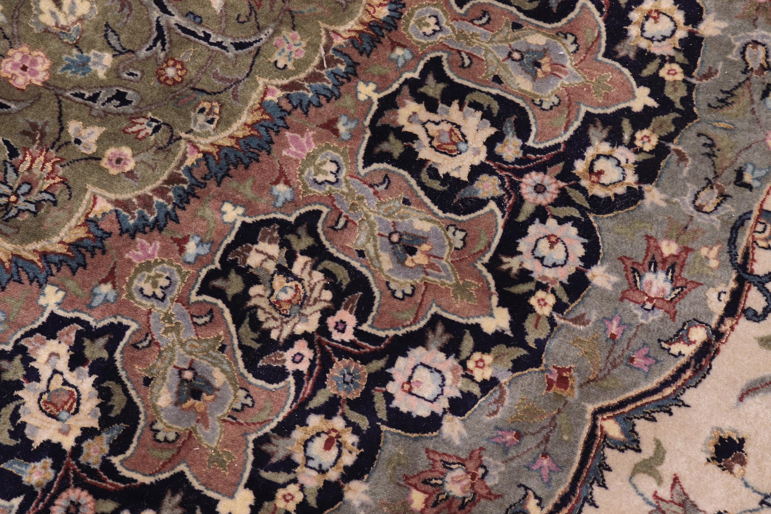 handmade Traditional Jhangeer Lt. Gray Lt. Gray Hand Knotted RECTANGLE WOOL&SILK area rug 12x17
