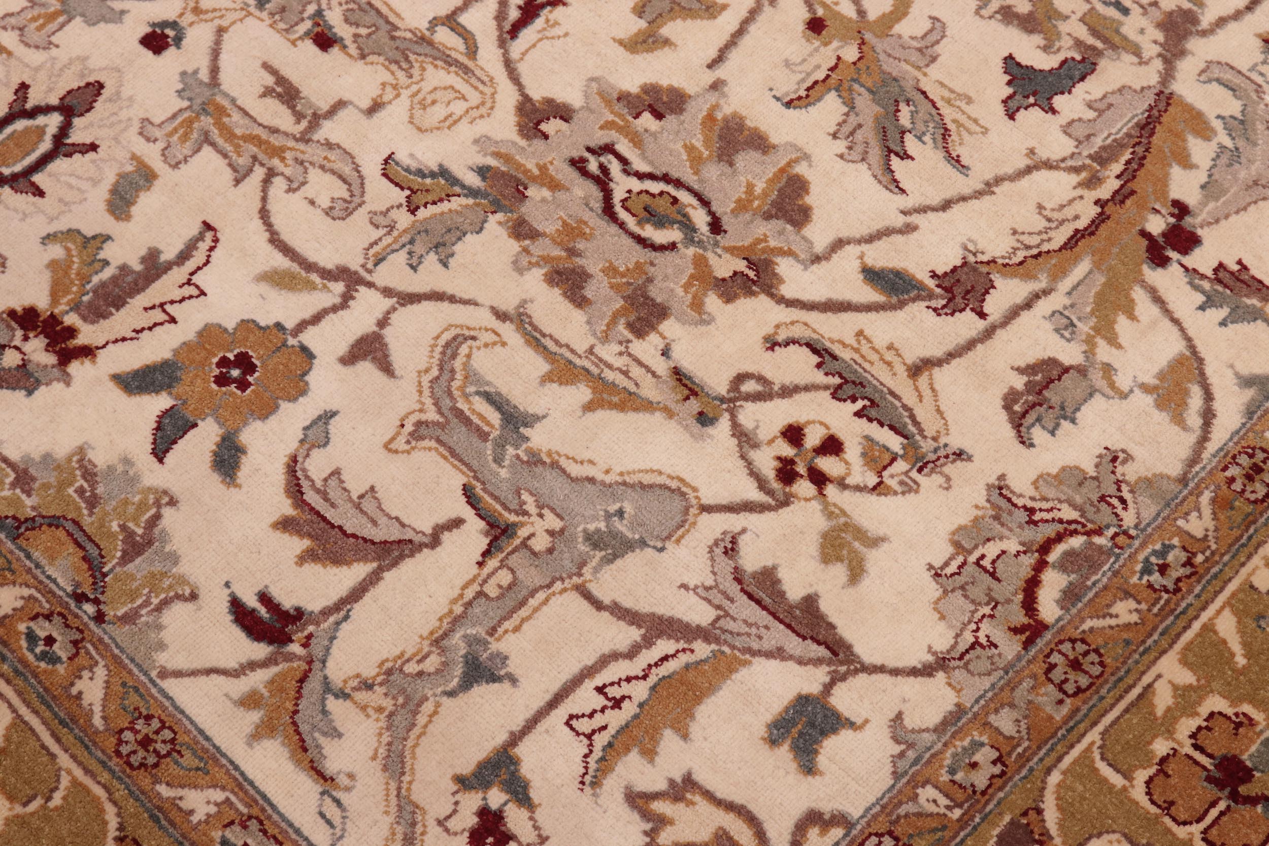 handmade Traditional Design Ivory Lt. Green Hand Knotted RECTANGLE 100% WOOL area rug 6' x 9'