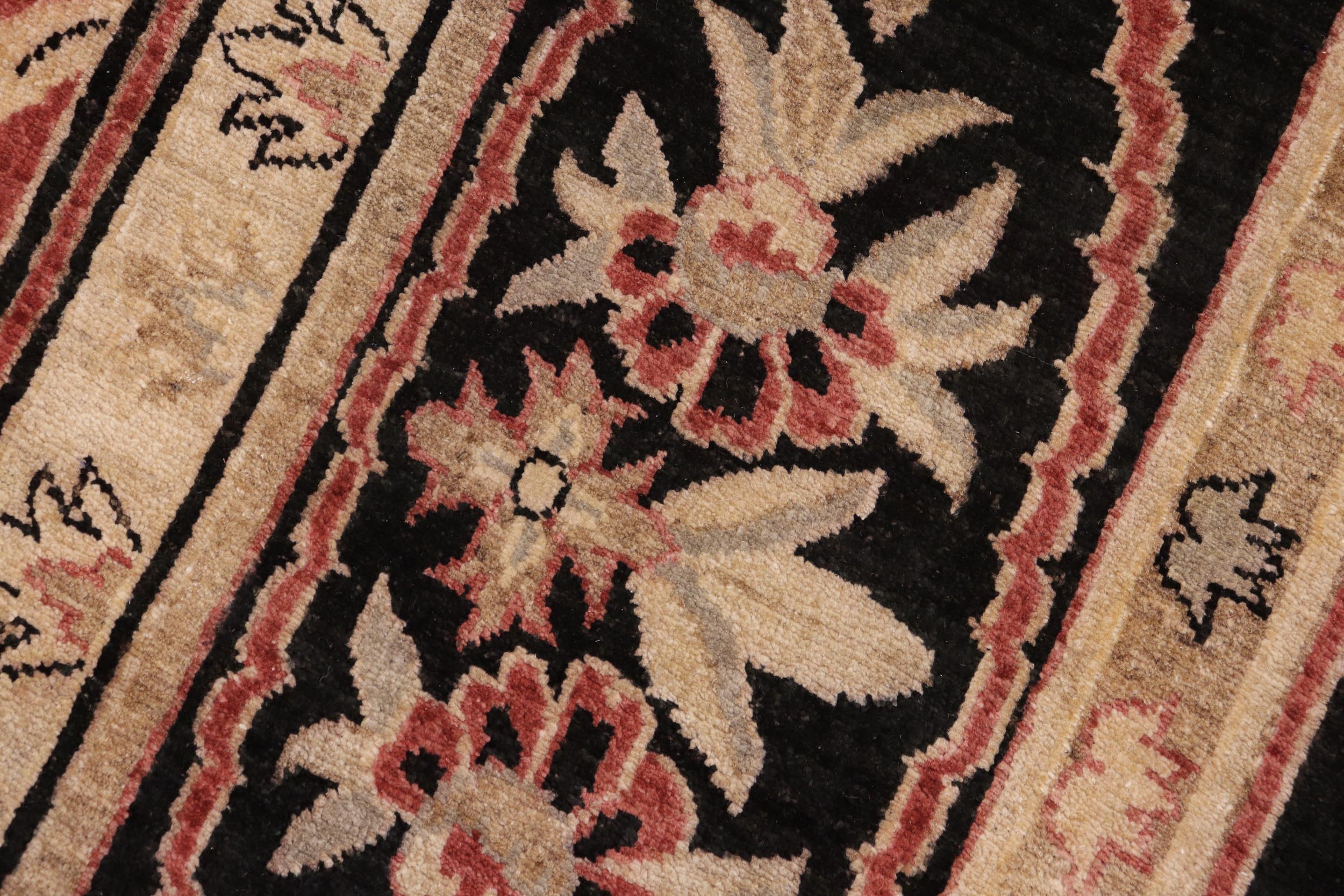 handmade Transitional Kafkaz Red Black Hand Knotted RECTANGLE 100% WOOL area rug 9' x 11'