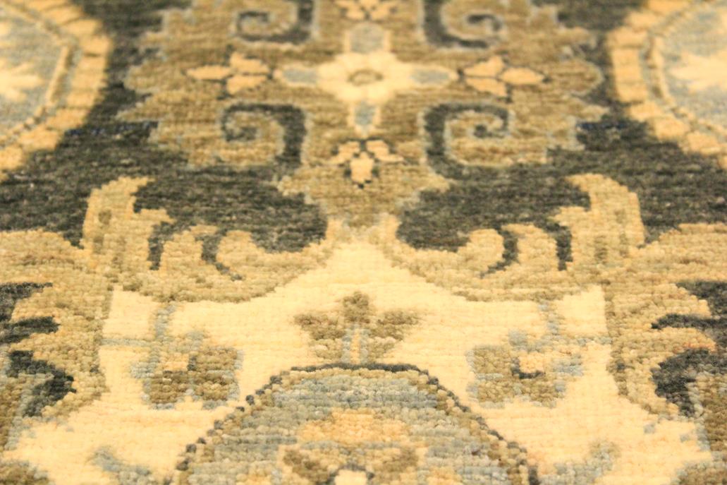 handmade Transitional Kafkaz Gray Ivory Hand Knotted RECTANGLE 100% WOOL area rug 4 x 6