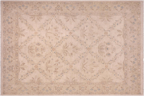 Chic Zeigler Russell Ivory/Beige Wool Rug - 7'11'' x 9'6''