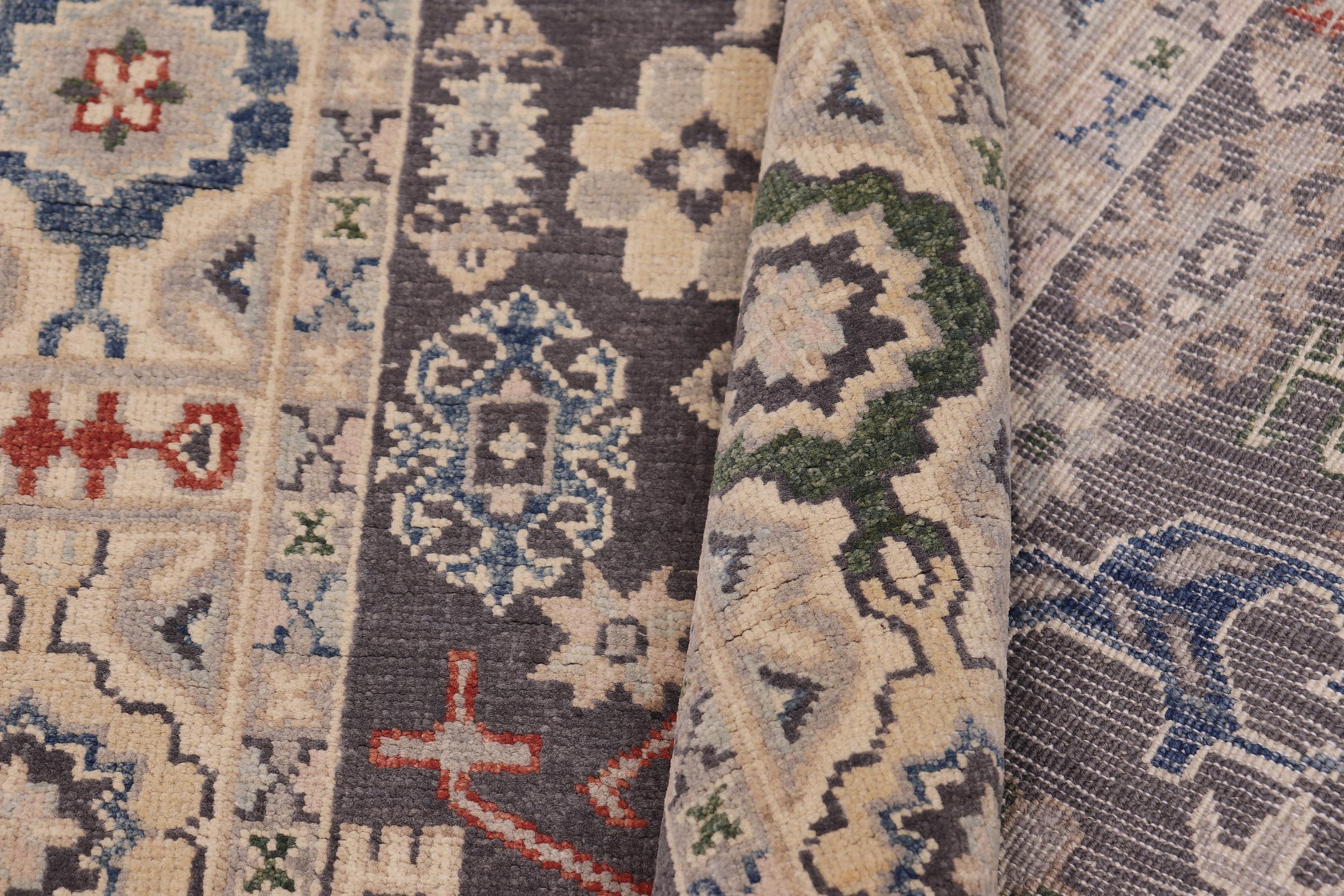 handmade Transitional Kafkaz Gray Lt. Gold Hand-made RECTANGLE 100% WOOL area rug 4' x 6'