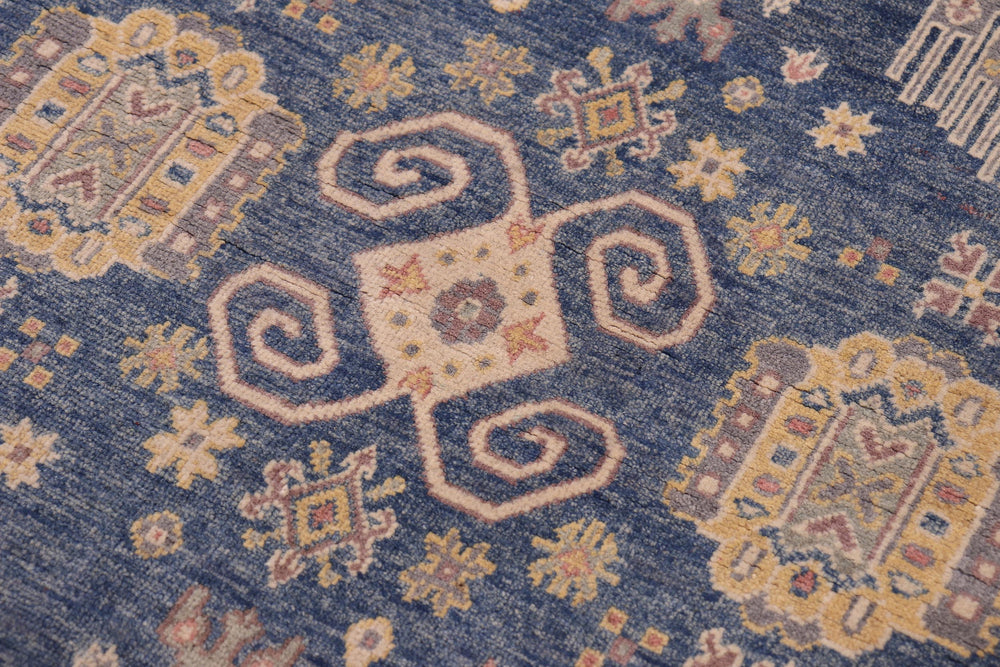 handmade Transitional Kafkaz Lt. Blue Lt. Blue Hand-made RECTANGLE 100% WOOL area rug 4' x 6'