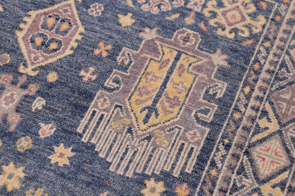 handmade Transitional Kafkaz Lt. Blue Lt. Blue Hand-made RECTANGLE 100% WOOL area rug 4' x 6'