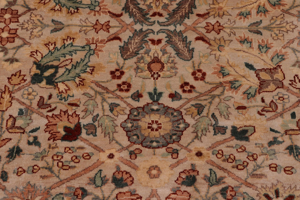 handmade Traditional  Lt. Tan Lt. Tan Hand Knotted RECTANGLE 100% WOOL area rug 8' x 10'