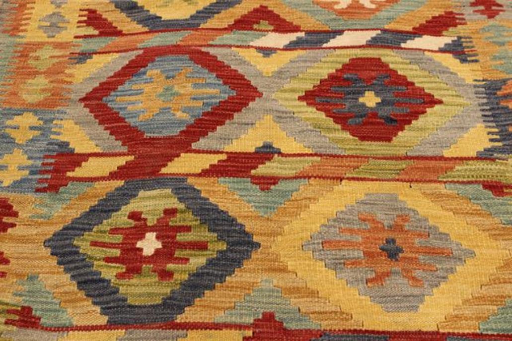 Flat Weave Kilim Antique Navaho Vintage handmade Geometric Kilim Ivory Red Hand-Woven Rectangle 100% Wool Area Rug 5x7 