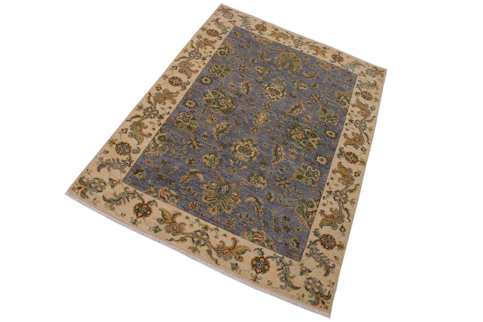 A11779, 5 6"x 7 8",Traditional                   ,6x8,Grey,IVORY,Hand-knotted                  ,Pakistan   ,100% Wool  ,Rectangle  ,652671215216