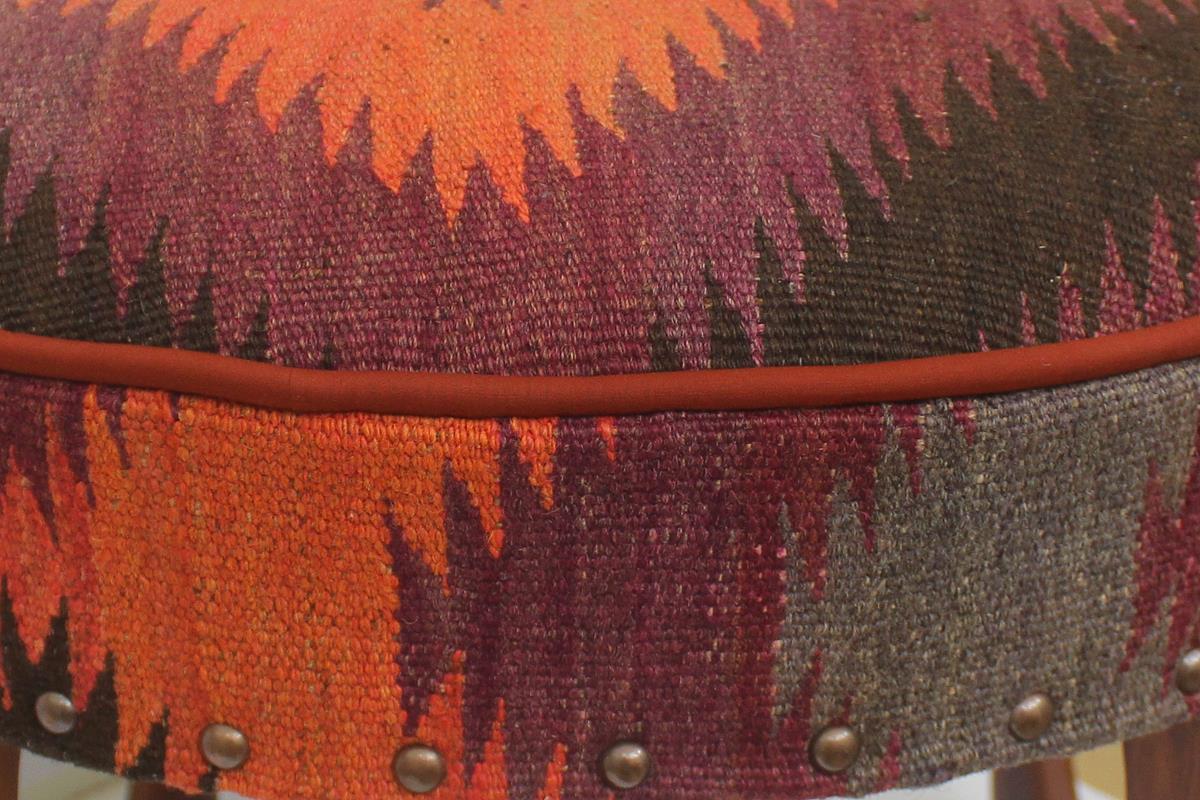 handmade Traditional Victorianot Rust Blue Hand-made ROUND JAQUARD area rug  23'' x 23'' x 18''