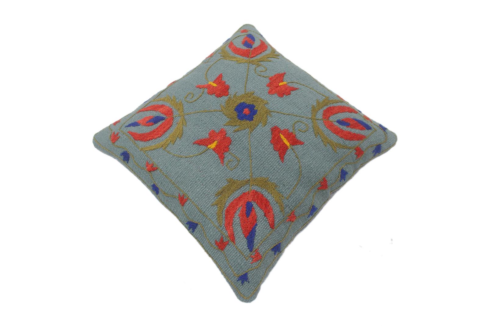 handmade  Pillow Blue Red Hand-Woven SQUARE 100% Wool Suzani Throw Pillow